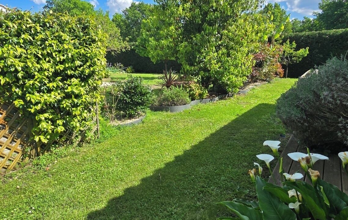 Photo of Outdoor in Gastes