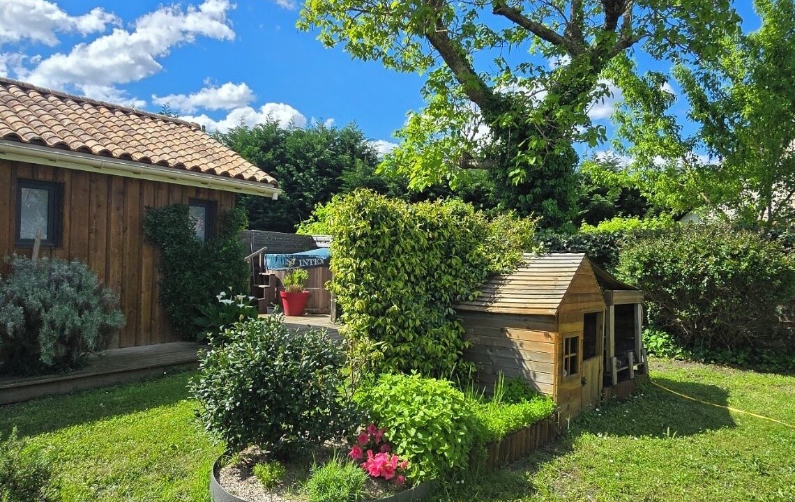 Photo of Outdoor in Gastes