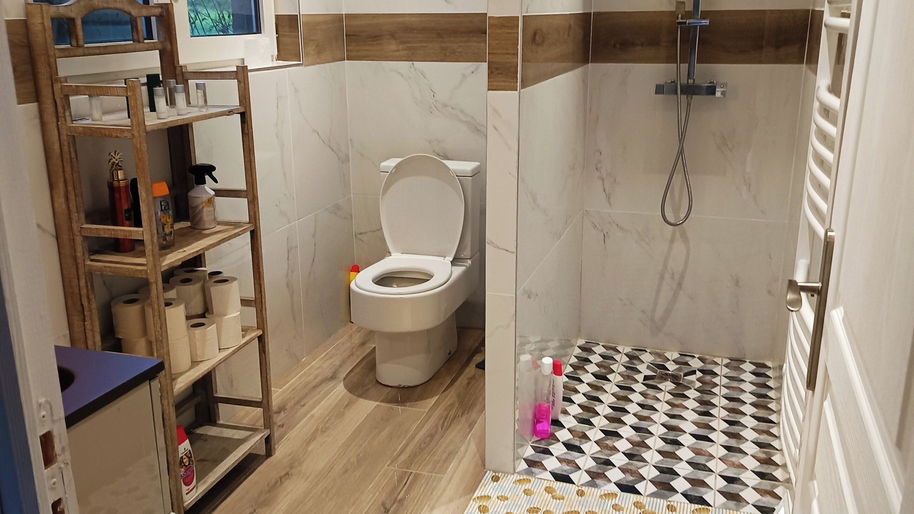 Photo of Bathroom in Flamets-Fretils