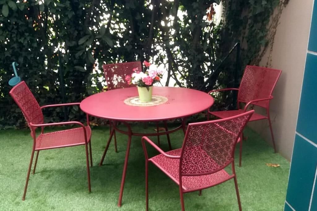 Photo of Outdoor in Alphonse Guerin