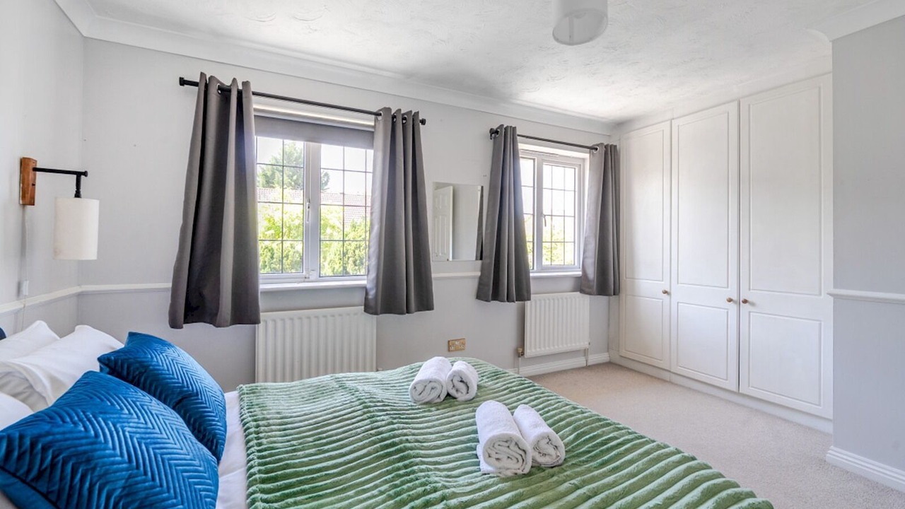 Photo of Bedroom in Walton-on-Thames