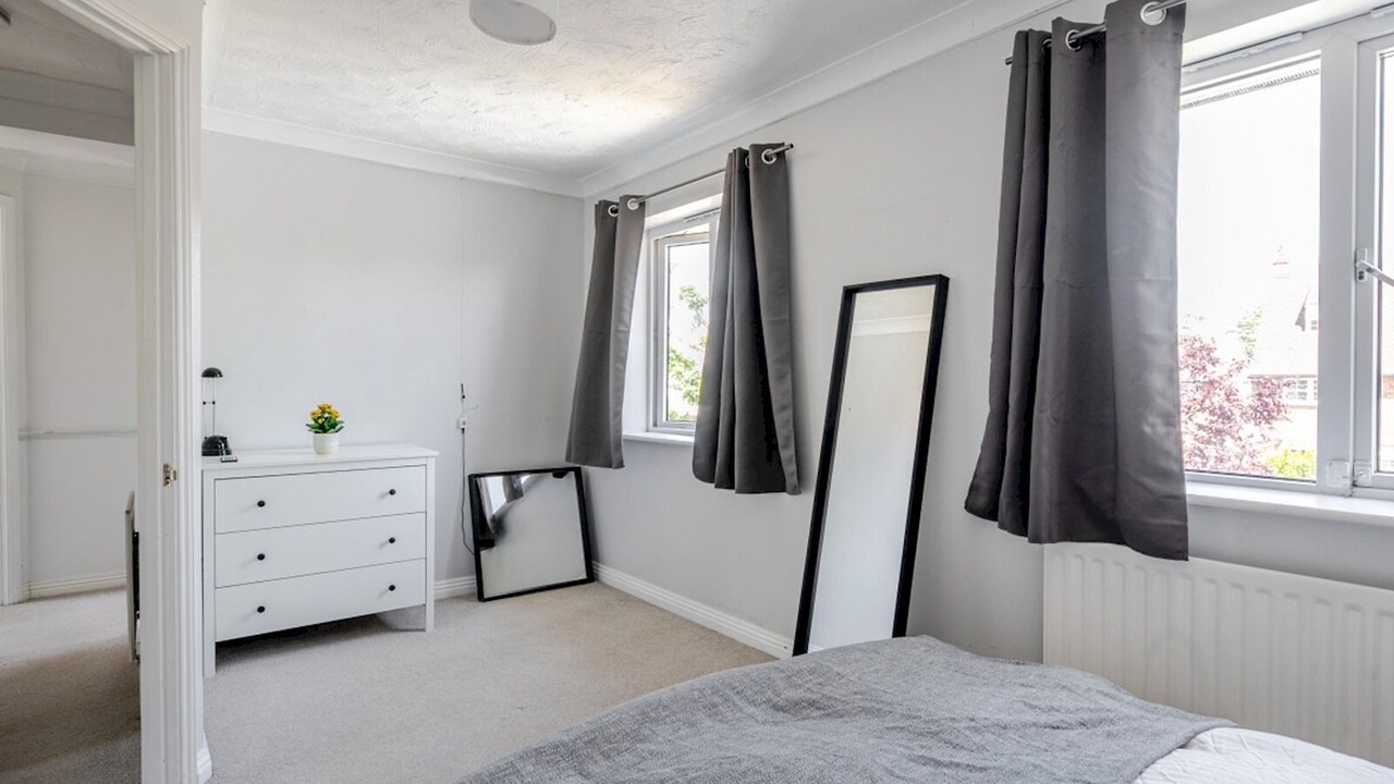 Photo of Bedroom in Walton-on-Thames