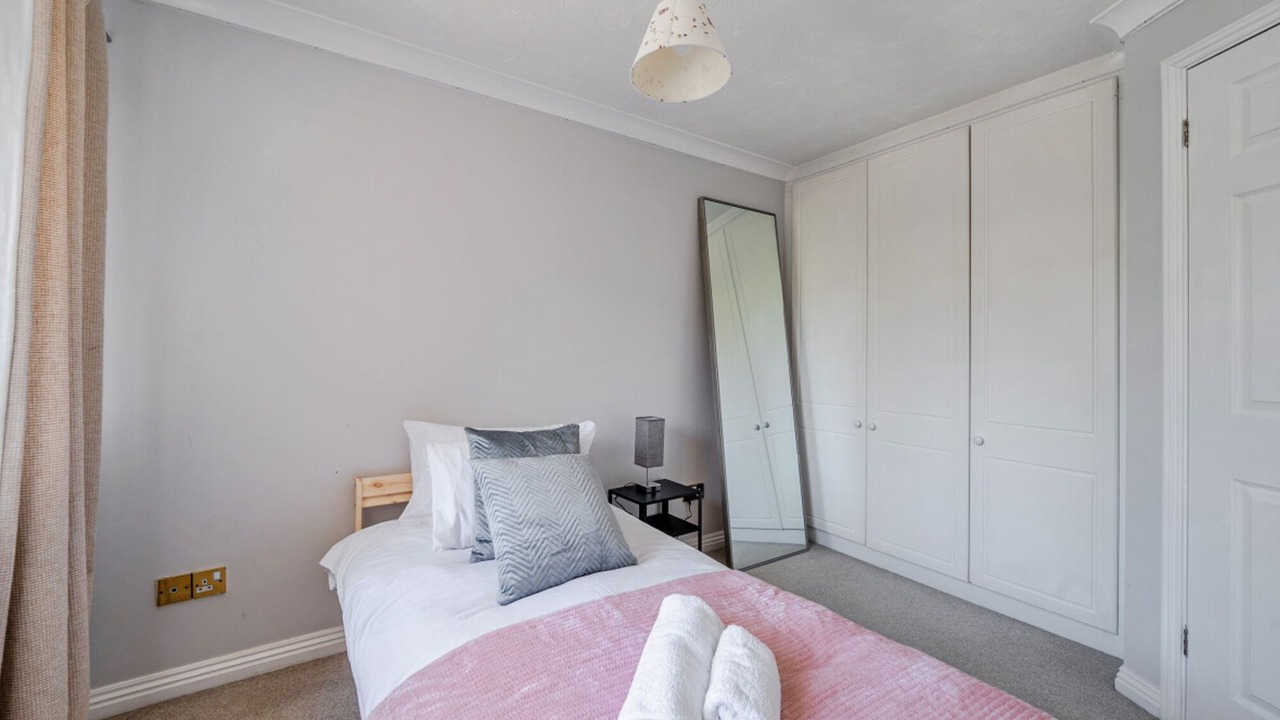 Photo of Bedroom in Walton-on-Thames