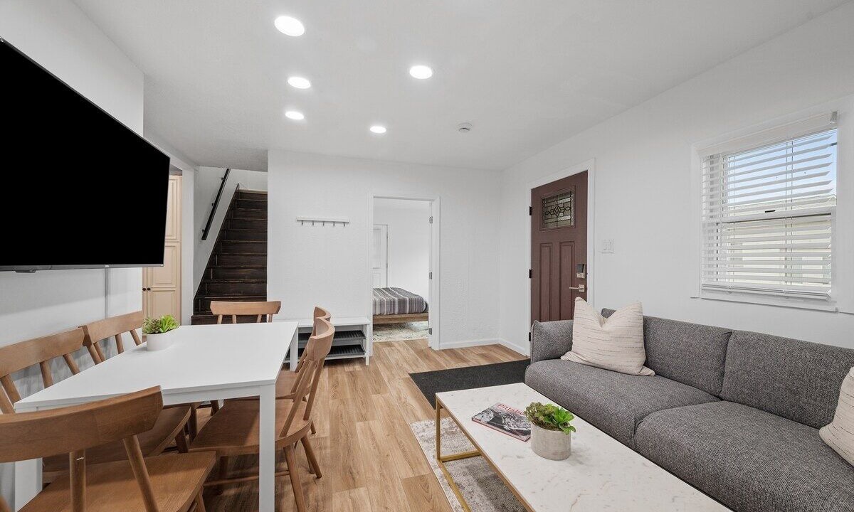 Photo of Livingroom in Bakerstown