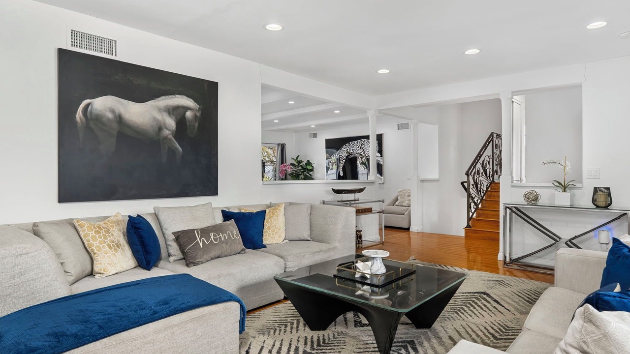 Photo of Livingroom in Hacienda Heights
