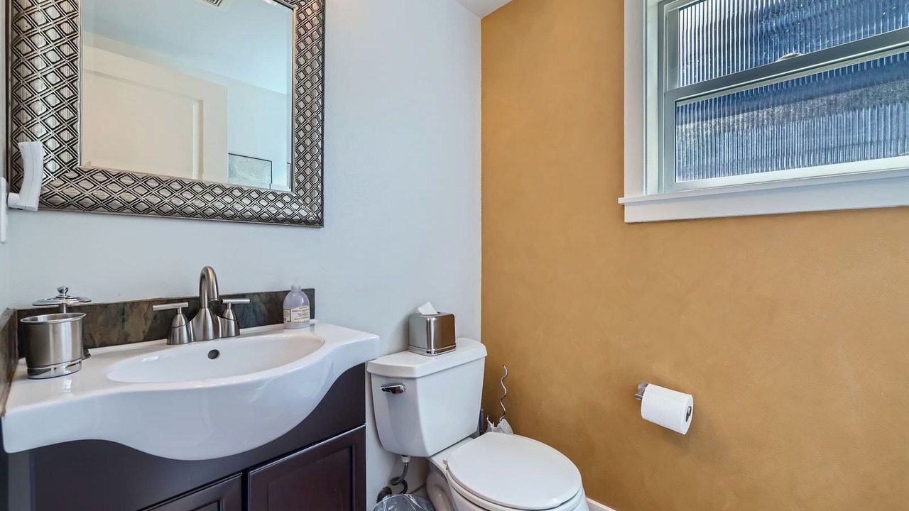 Photo of Bathroom in Mann