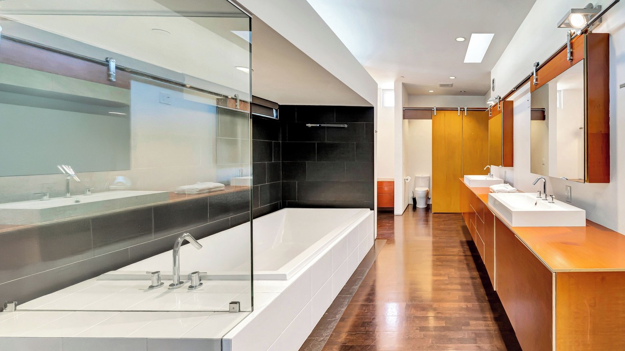 Photo of Bathroom in Beverly Hills
