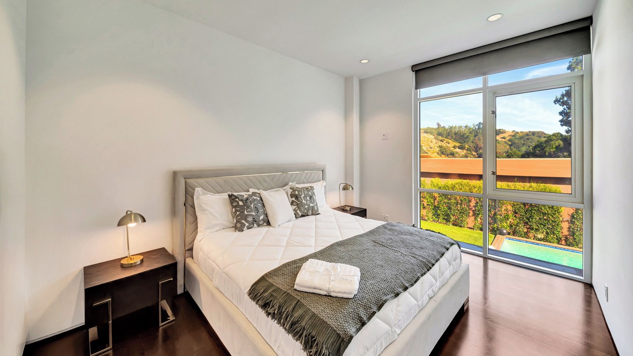 Photo of Bedroom in Beverly Hills