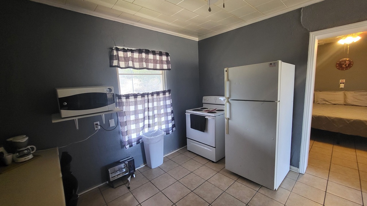 Photo of Kitchen in Buchanan Dam