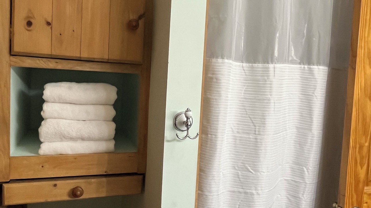 Photo of Bathroom in Bean Station