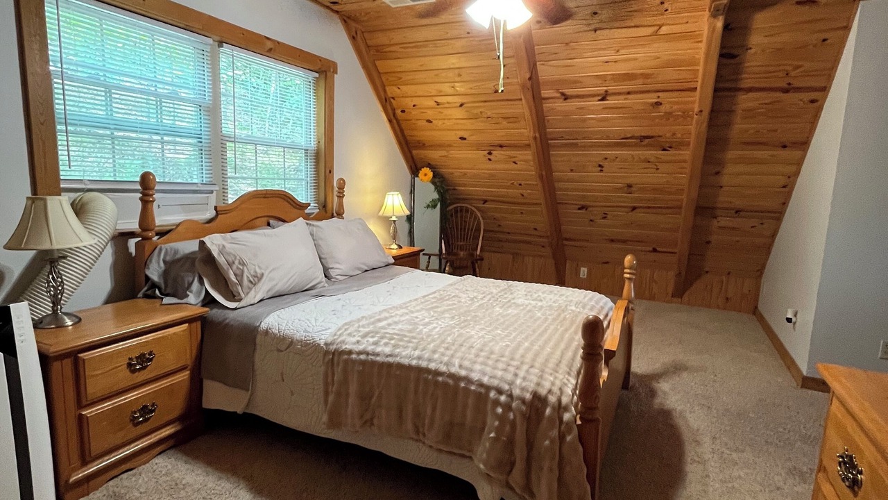Photo of Bedroom in Bean Station