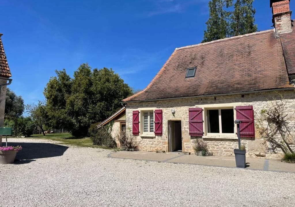 Photo of Outdoor in Martel