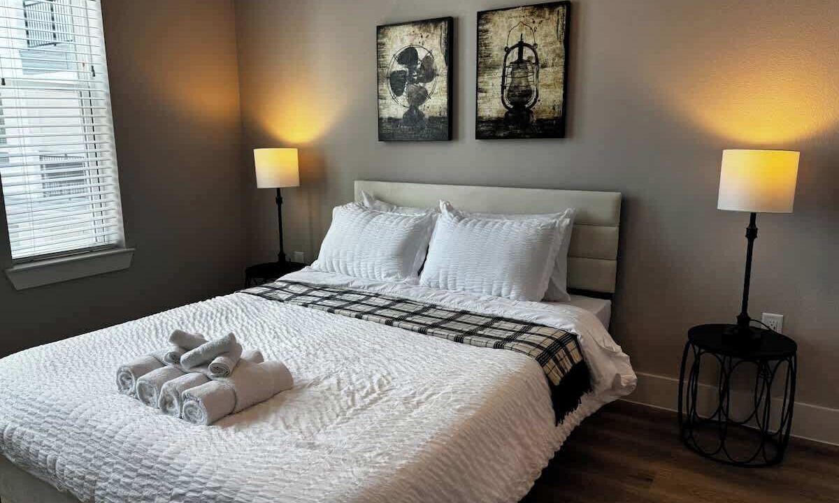 Photo of Bedroom in McNeil
