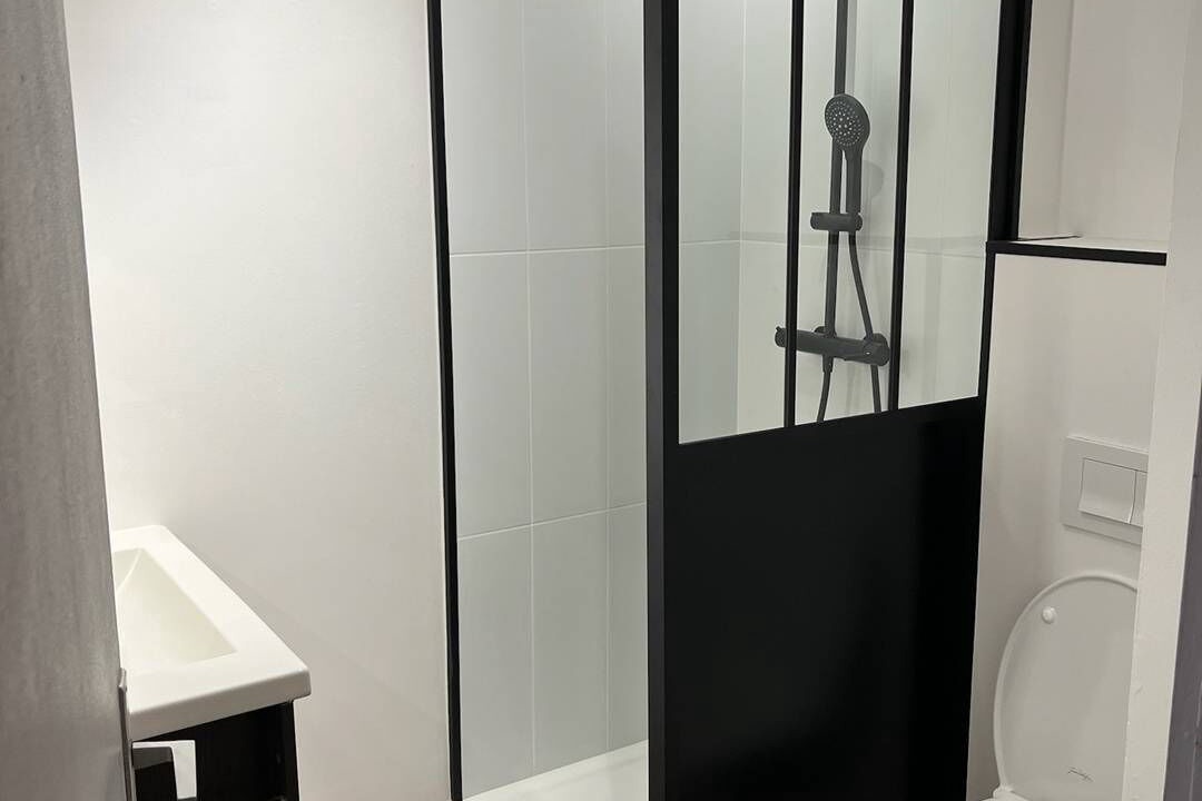 Photo of Bathroom in La Jetee