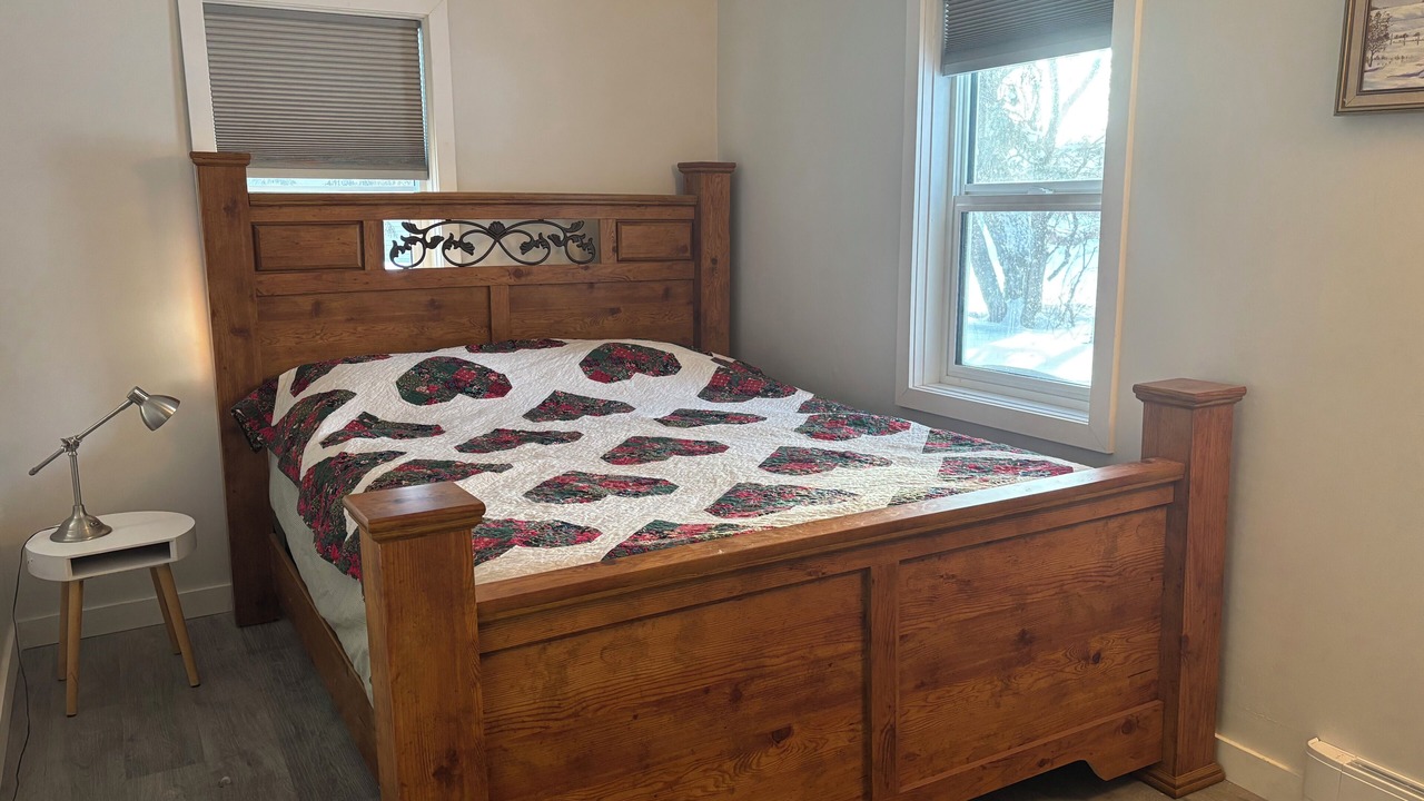 Photo of Bedroom in Division No. 16