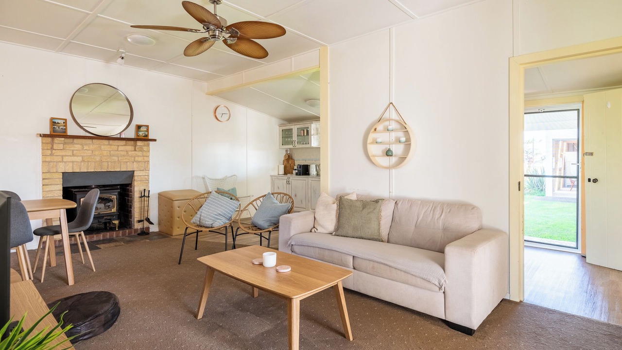 Photo of Livingroom in Currarong