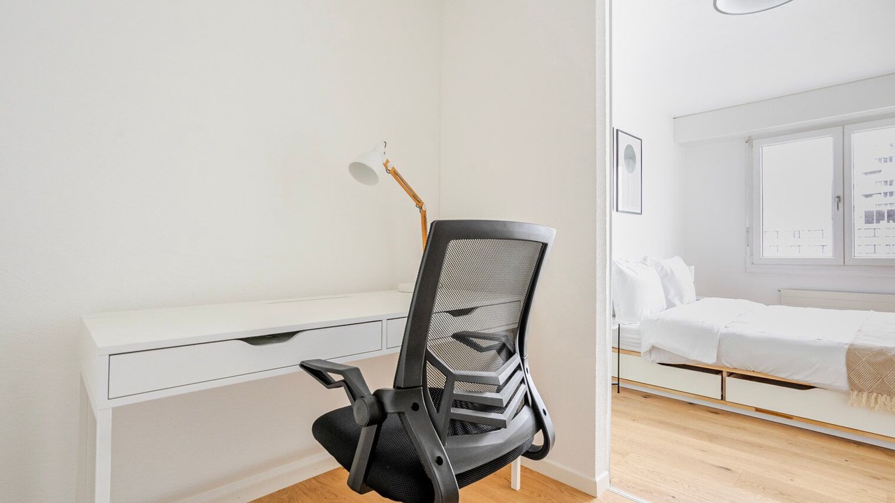 Photo of Bedroom in Hard