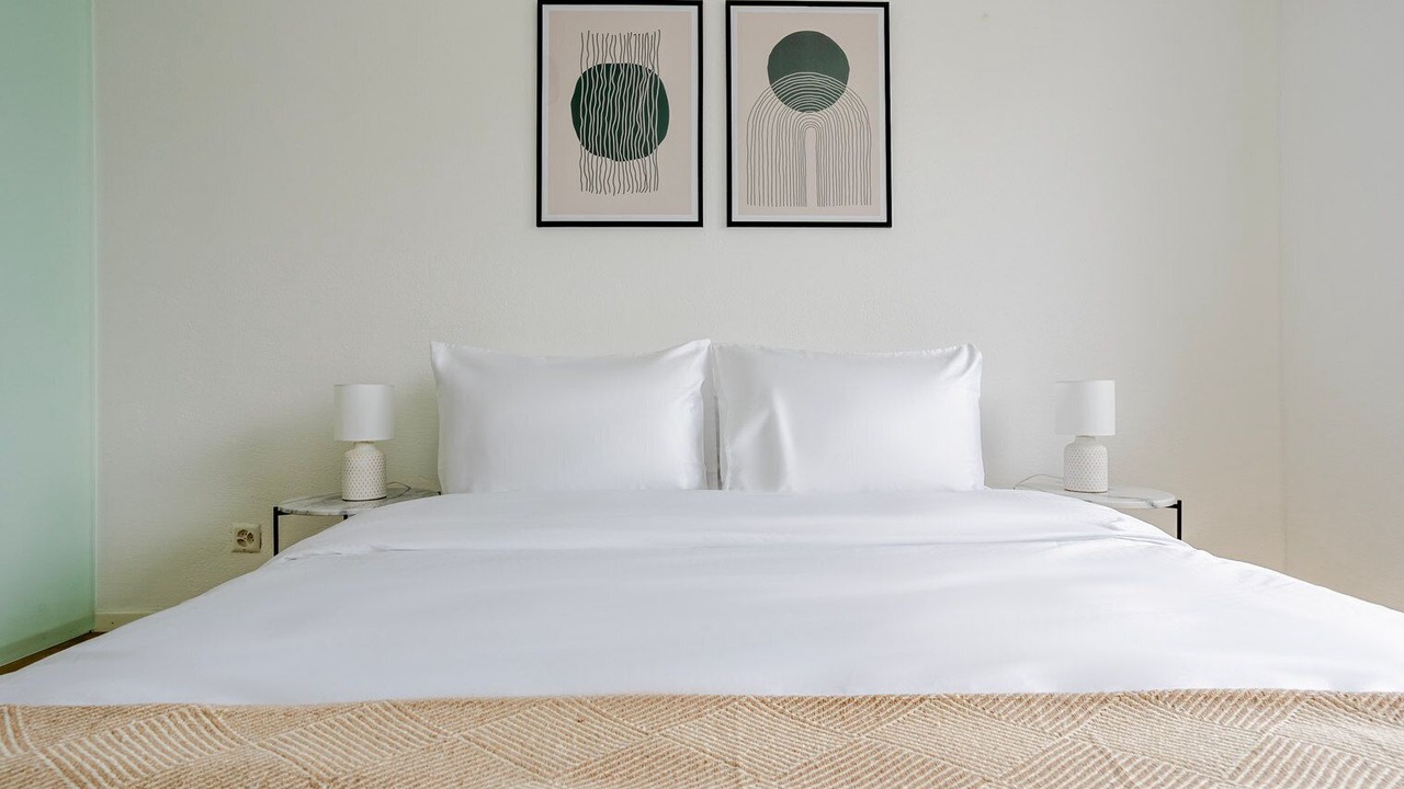 Photo of Bedroom in Hard