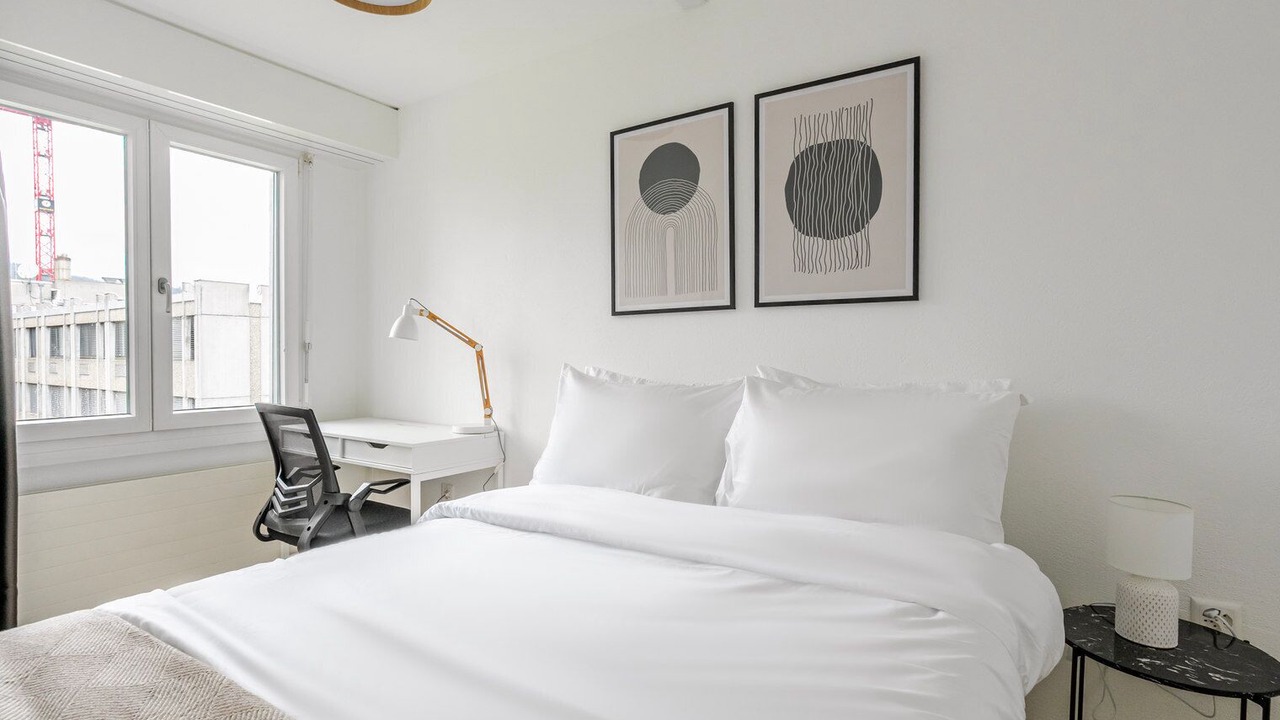 Photo of Bedroom in Hard
