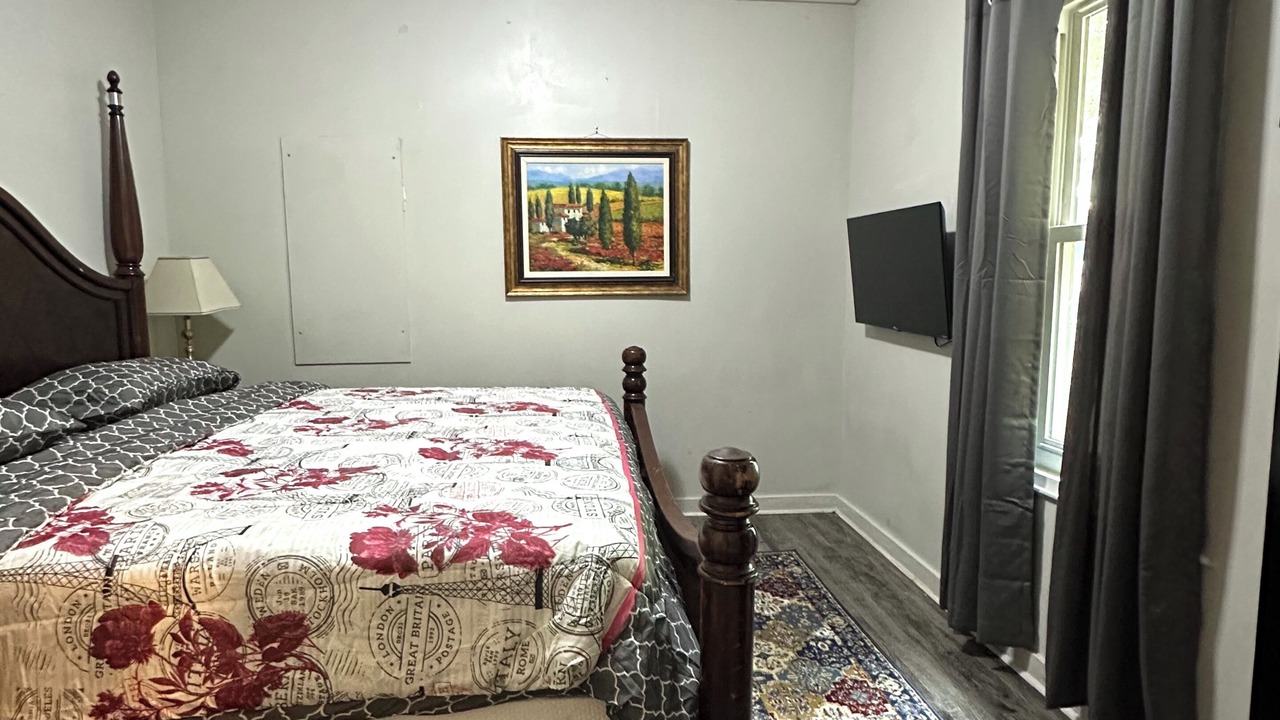 Photo of Bedroom in Murray Hill