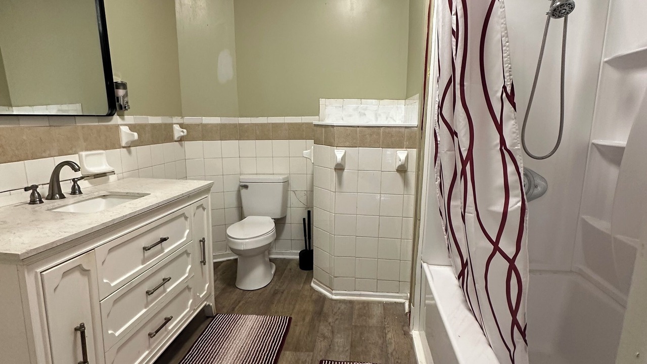 Photo of Bathroom in Murray Hill