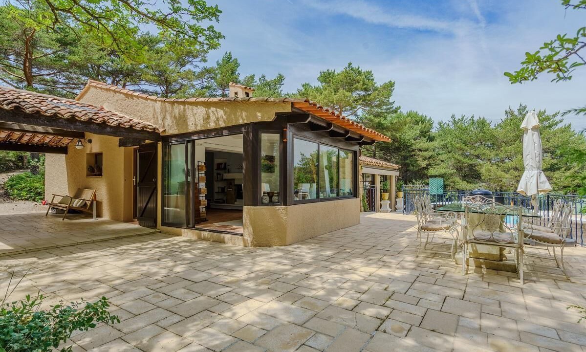 Photo of Outdoor in Tourtour