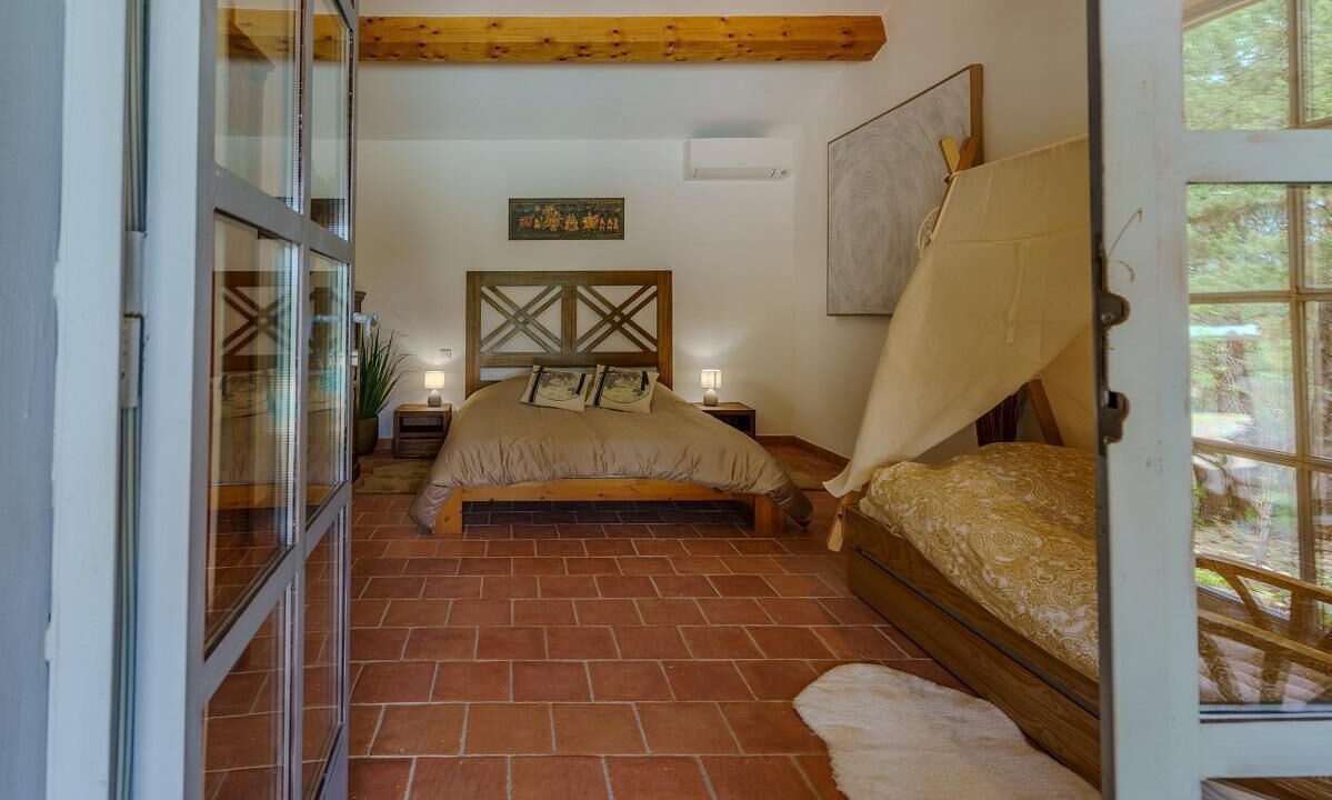 Photo of Bedroom in Tourtour