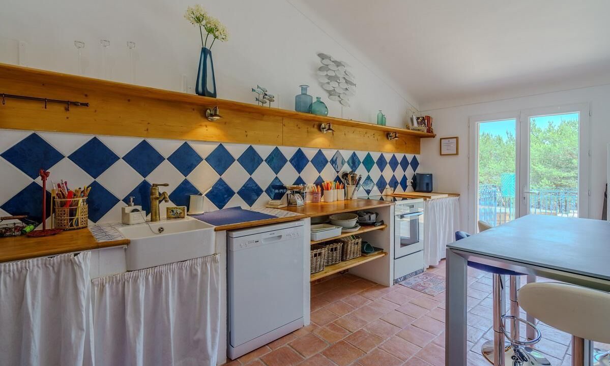 Photo of Kitchen in Tourtour