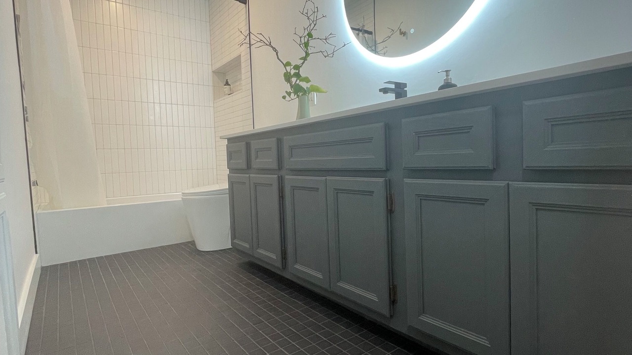 Photo of Bathroom in Apache Shores