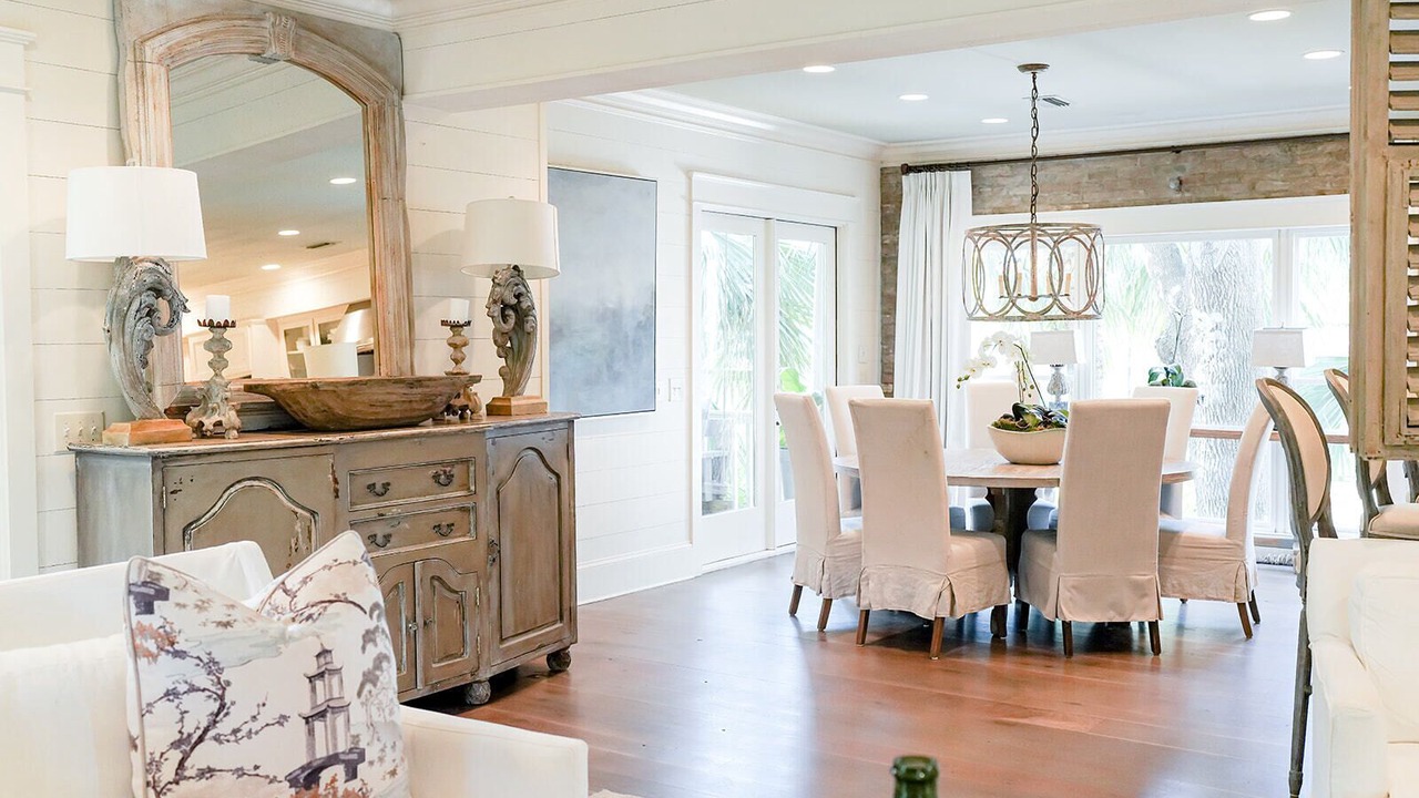 Photo of Livingroom in King City