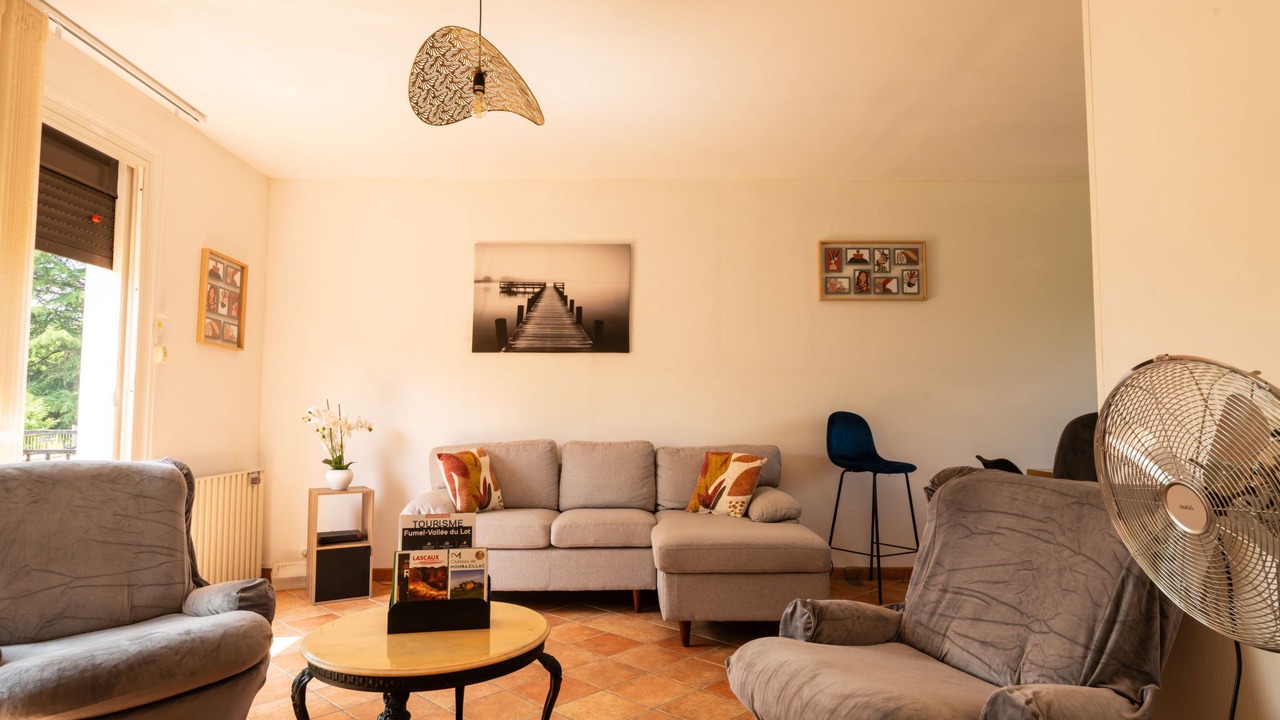 Photo of Livingroom in Lacapelle-Biron