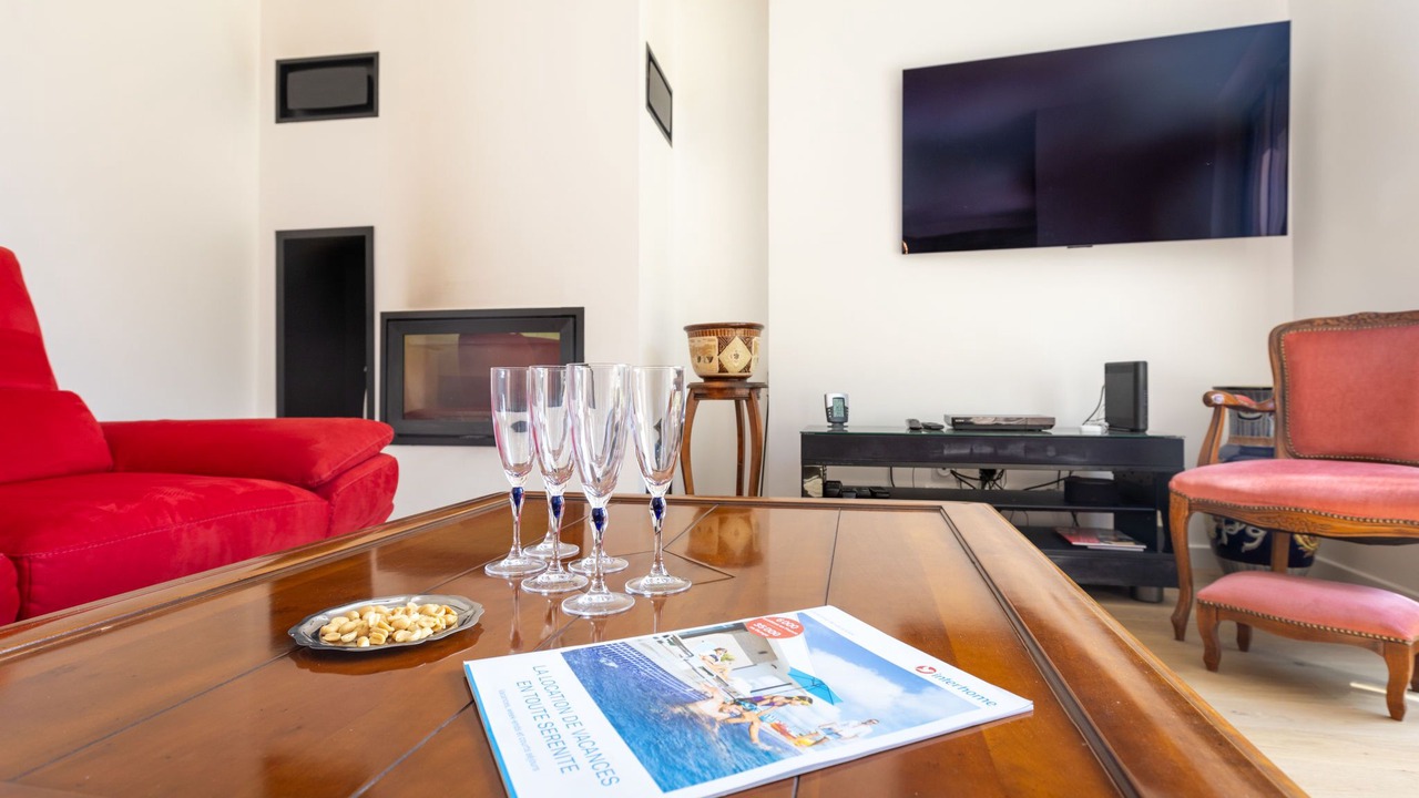 Photo of Livingroom in Le Rosais-La Flourie