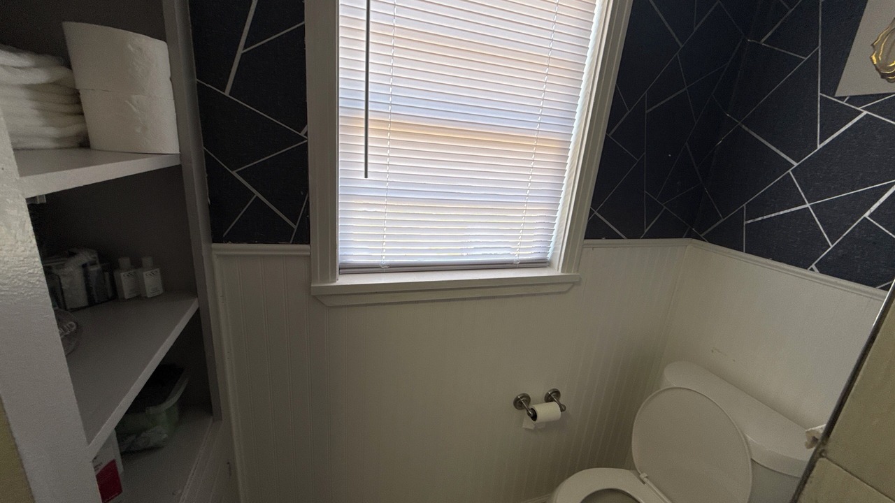 Photo of Bathroom in Highland Historic District