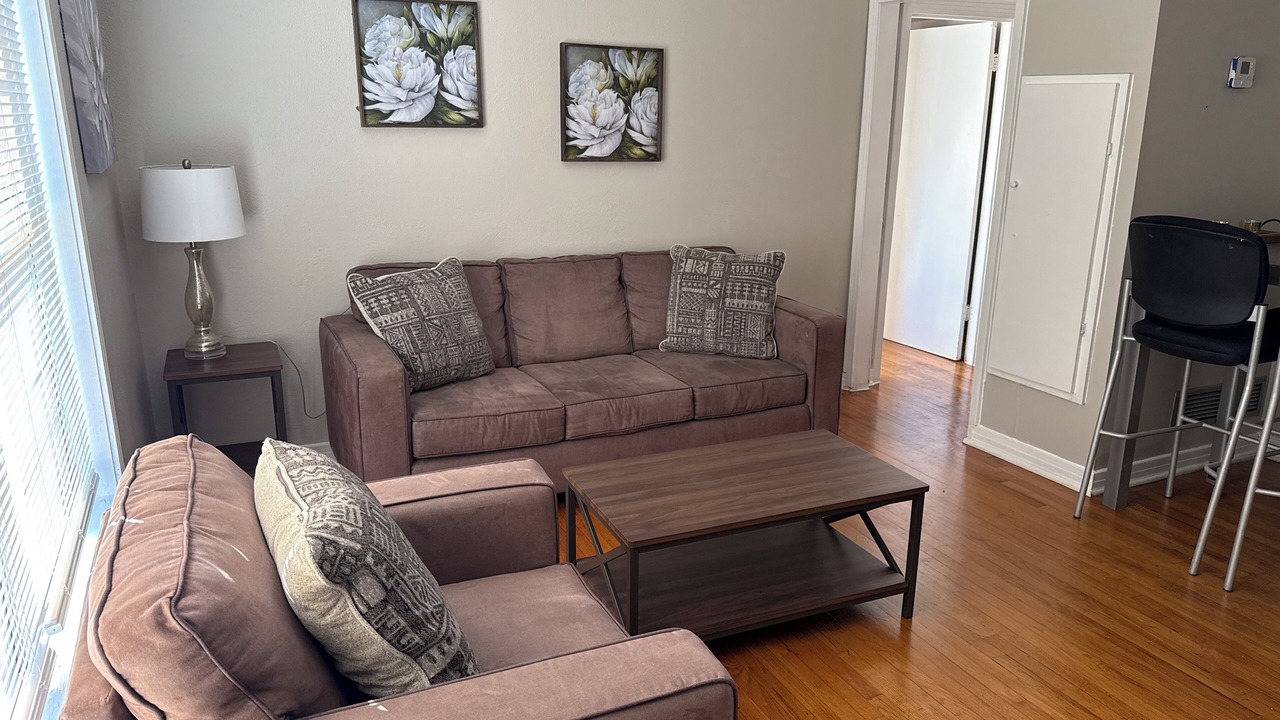 Photo of Livingroom in Highland Historic District