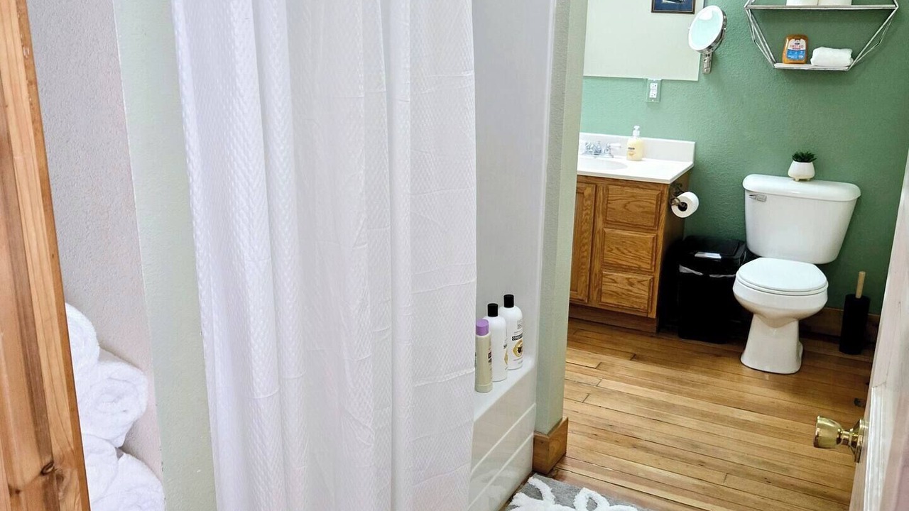 Photo of Bathroom in Chiloquin