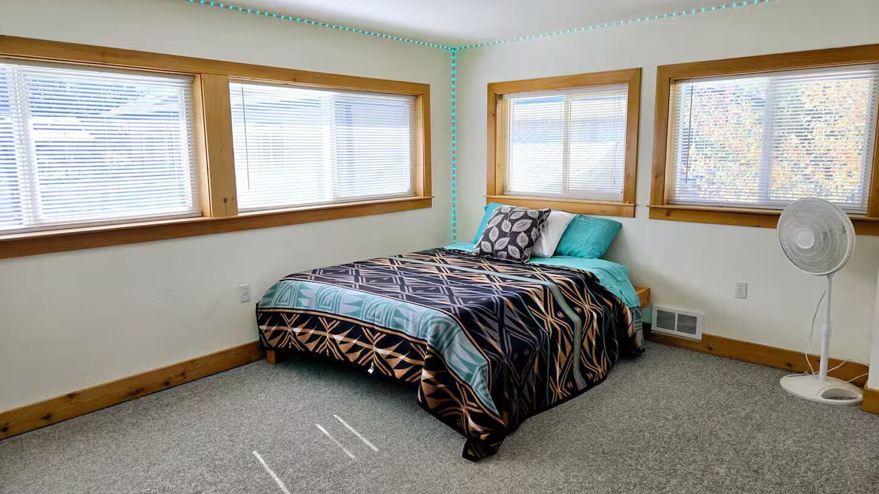 Photo of Bedroom in Chiloquin