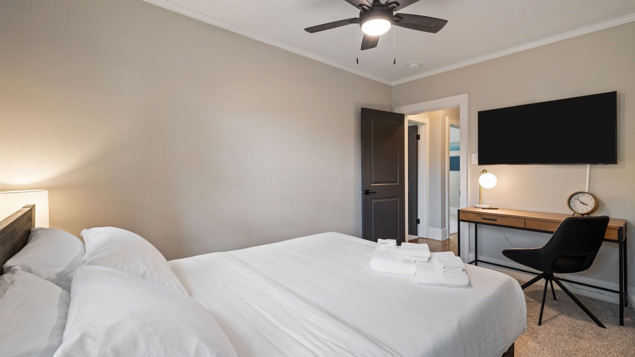 Photo of Bedroom in Marshall-Shadeland