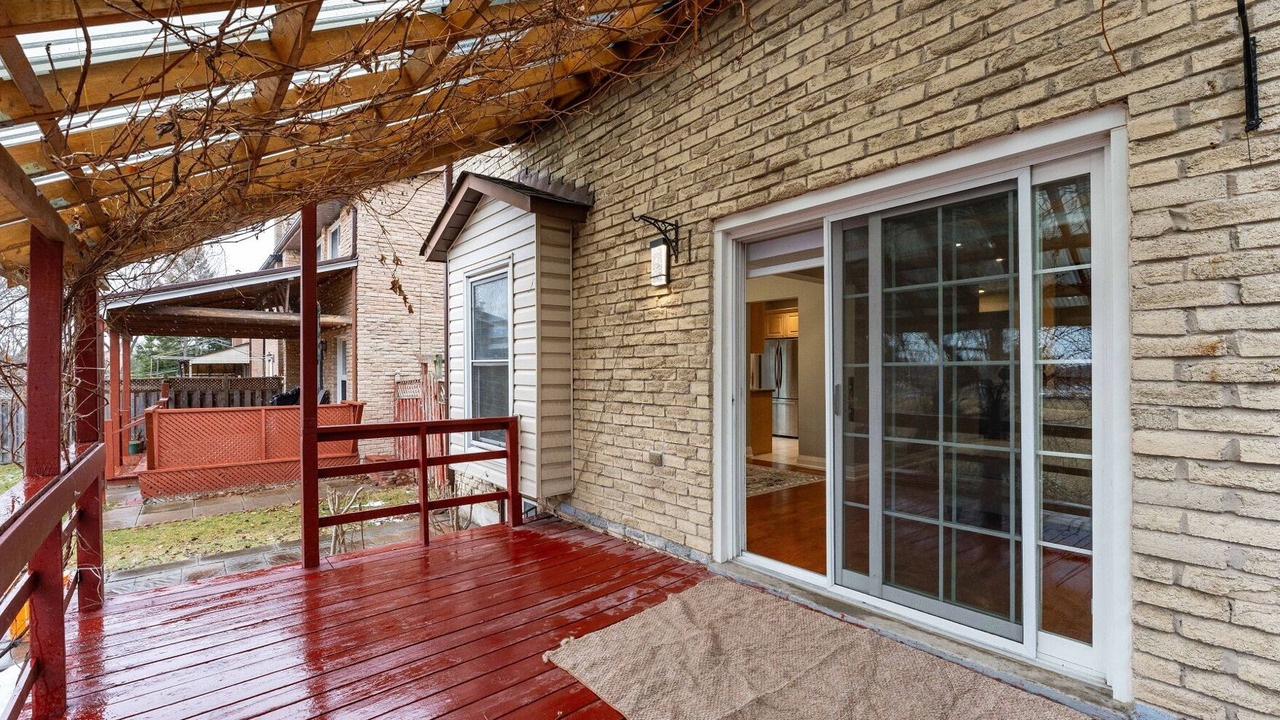 Photo of Patio Balcony in Unionville