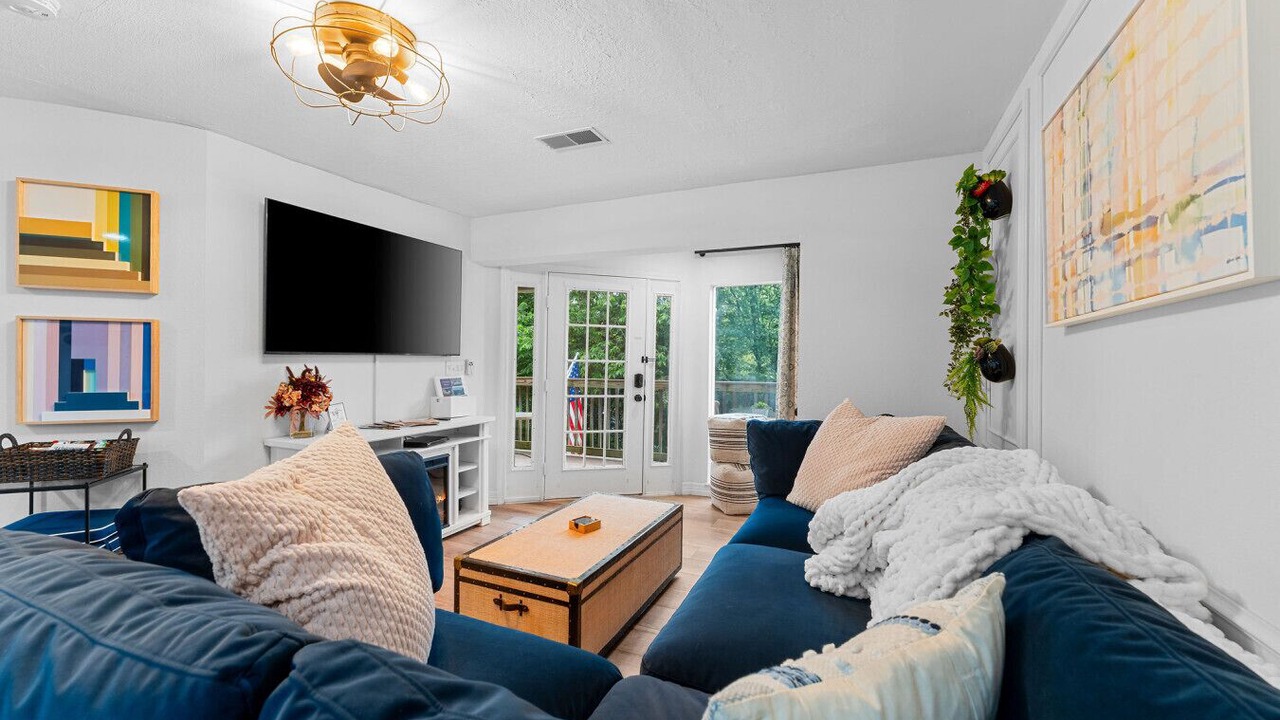 Photo of Bedroom in Kimberling City