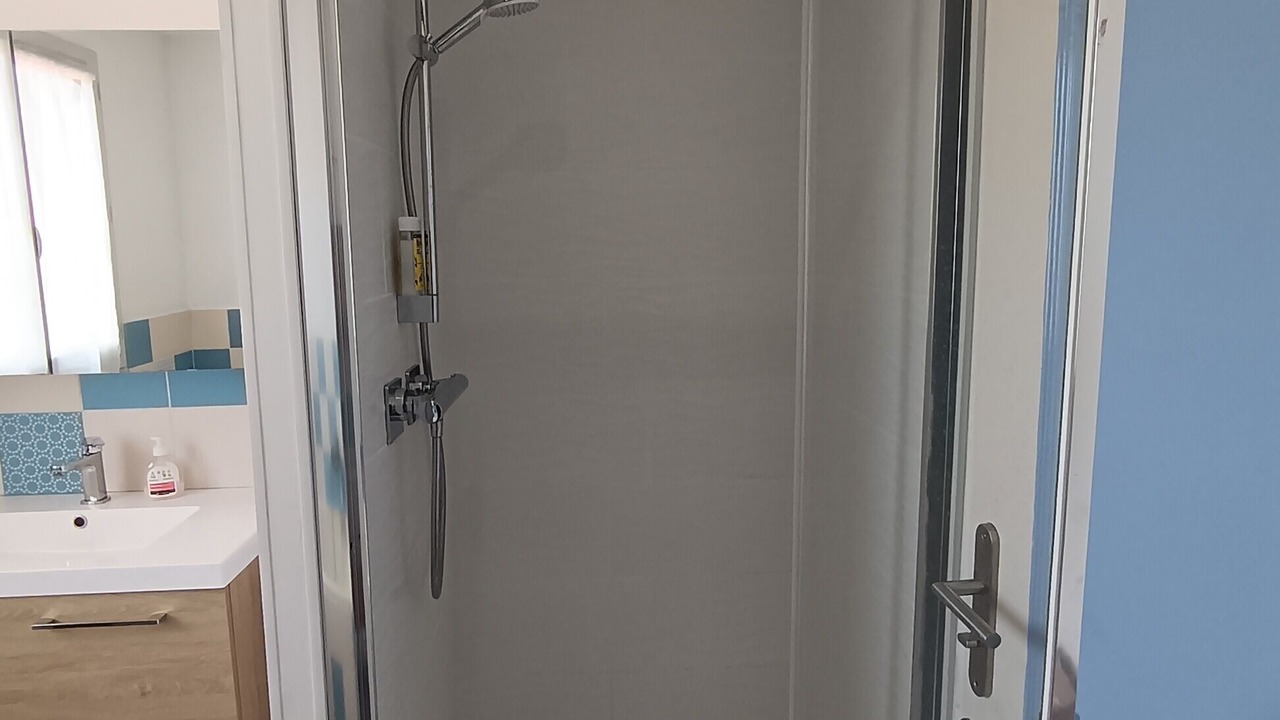 Photo of Bathroom in Le Cres