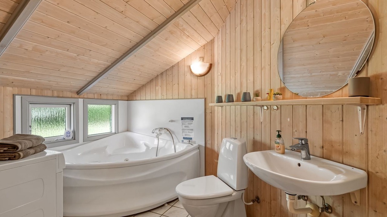 Photo of Bathroom in Jegum
