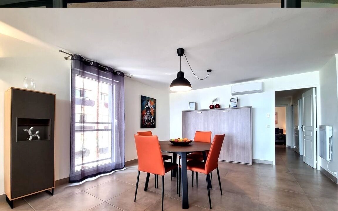 Photo of Others in La Jetee