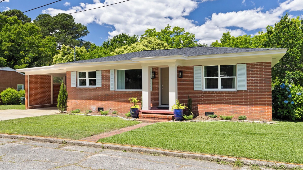 Photo of Outdoor in Clayton
