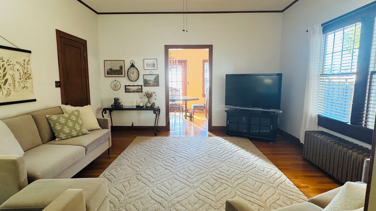 Photo of Livingroom in Arkansas City