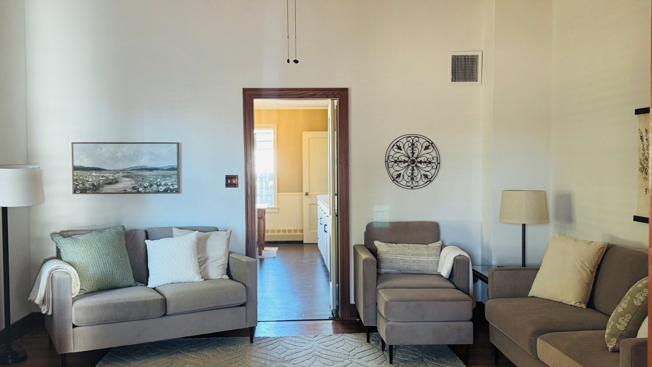 Photo of Livingroom in Arkansas City