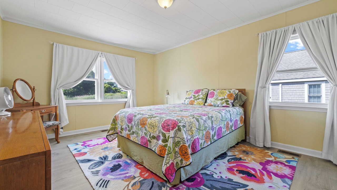 Photo of Bedroom in Westbrook Center