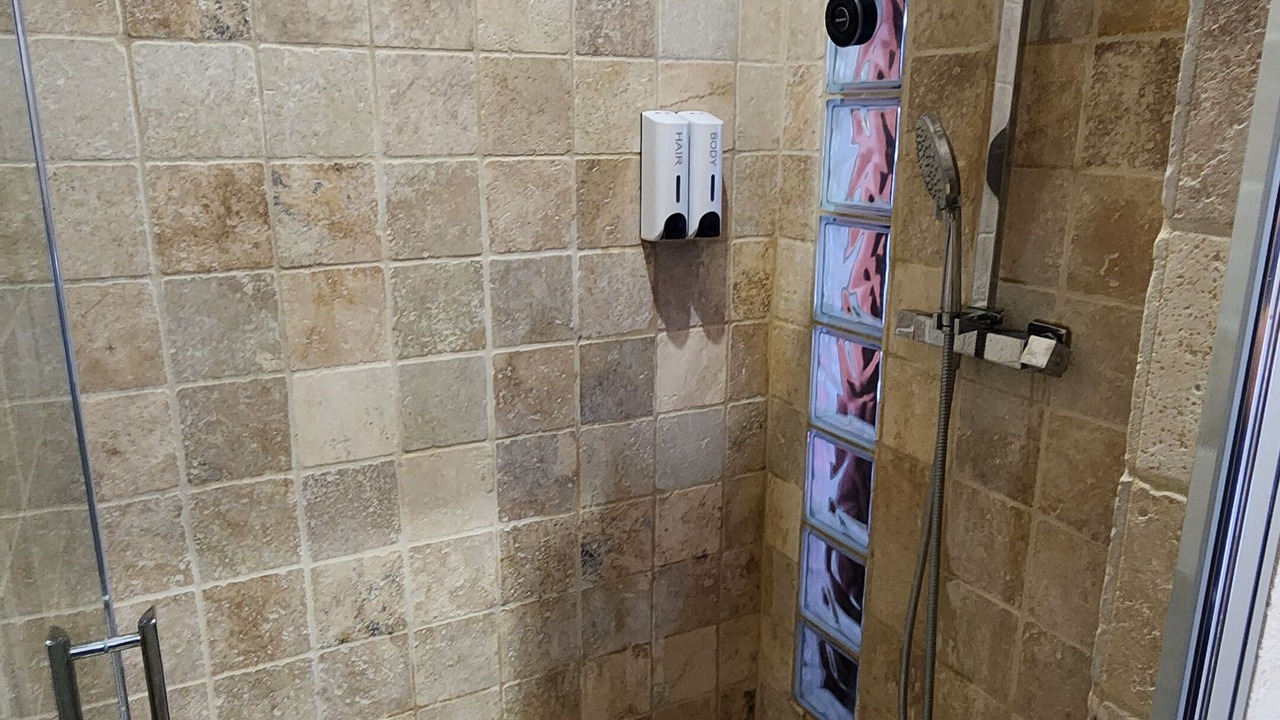 Photo of Bathroom in Jonquieres