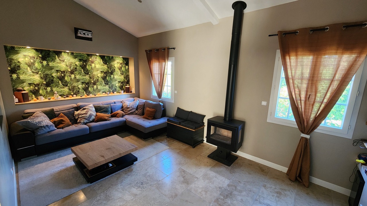 Photo of Livingroom in Jonquieres