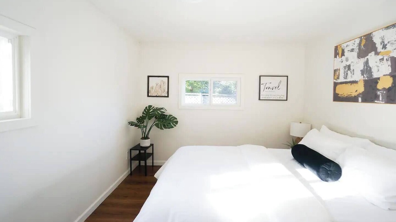 Photo of Bedroom in South Beacon Hill