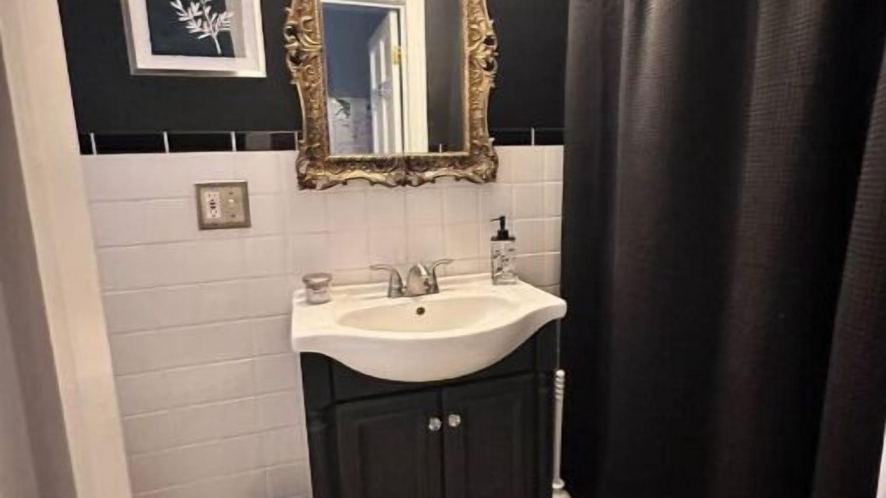 Photo of Bathroom in New Windsor
